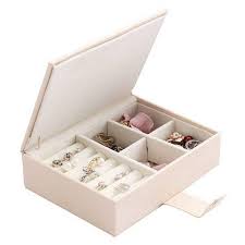 Trouvez Votre Style : Des Bijoux pour Femme Pas Cher et Élégants