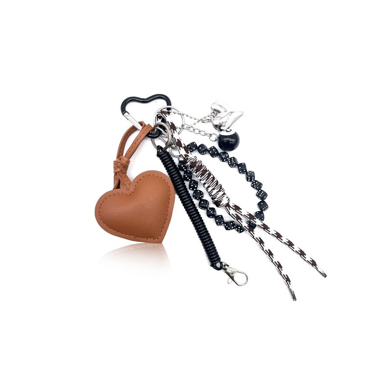 Élégance et Personnalité : Sublimez Votre Sac avec des Bijoux de Sac