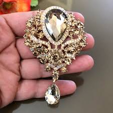 Broche Bijoux : L&rsquo;Élégance Intemporelle à Porter