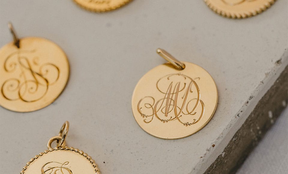 Créez Votre Style avec des Bijoux Personnalisés Exclusifs
