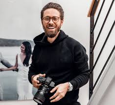 Capturer l&rsquo;âme de votre entreprise avec notre photographe corporate à Paris!