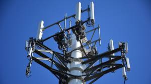 Connectez-vous au monde des antennes relais pour une communication sans limites.