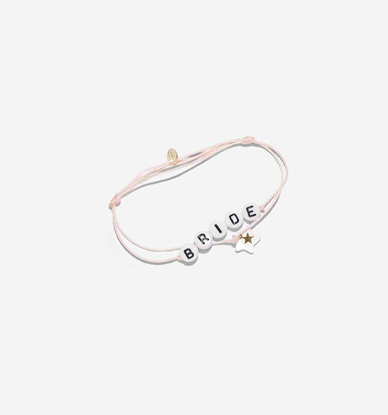 Créez Votre Style Unique avec des Bijoux à Personnaliser