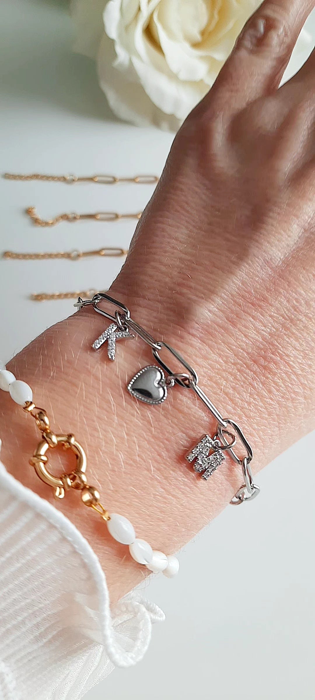 Les Bijoux en Acier Inoxydable : l&rsquo;Élégance Tendance